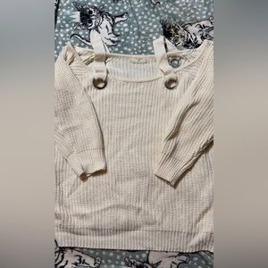 Women’s sweater. Eye catching